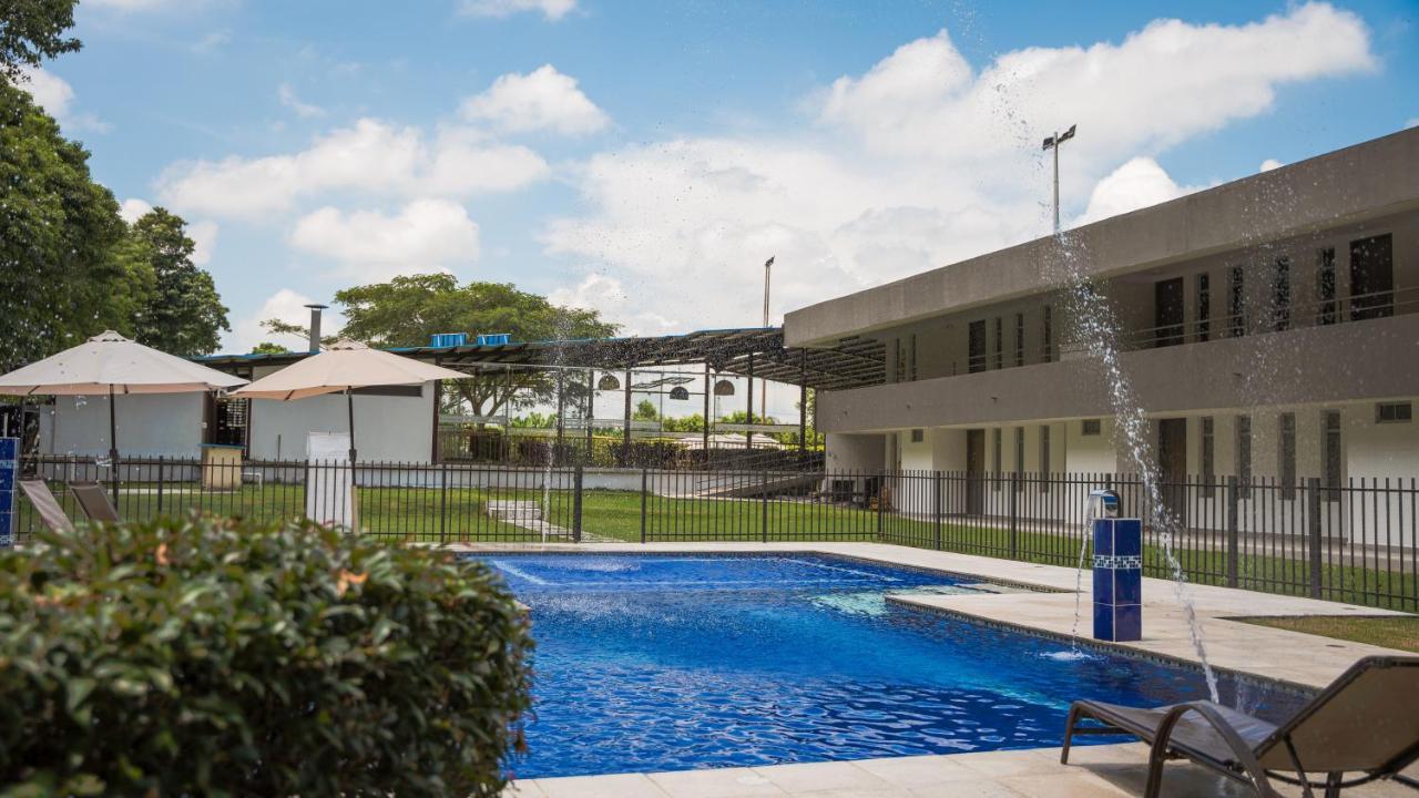 Hotel Palo Grande Cf Pereira Combia Baja Dış mekan fotoğraf